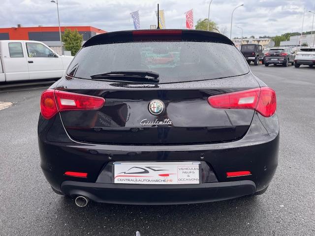 Alfa Romeo Giulietta image 6
