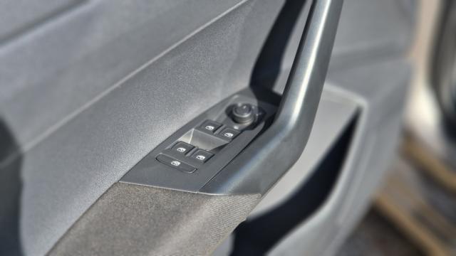 Volkswagen Polo image 9