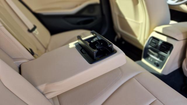 Bmw 318d image 9