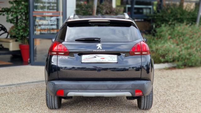 Peugeot 2008 image 8