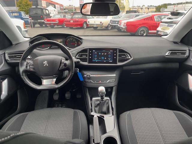 Peugeot 308 image 8
