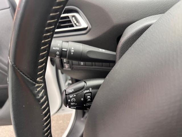 Peugeot 308 image 5