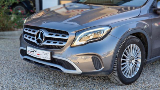 Mercedes Benz Gla image 1