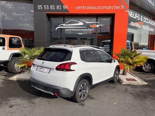 Peugeot 2008 image 1