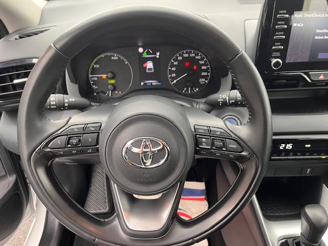 Toyota Yaris image 8