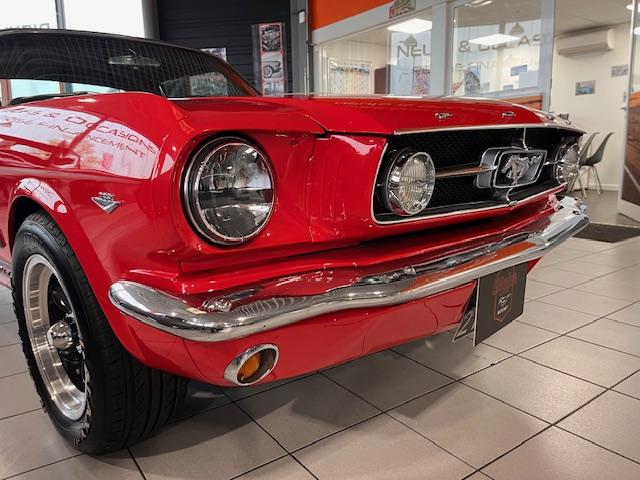 Ford Mustang image 7