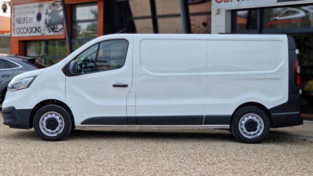 Renault Trafic image 4