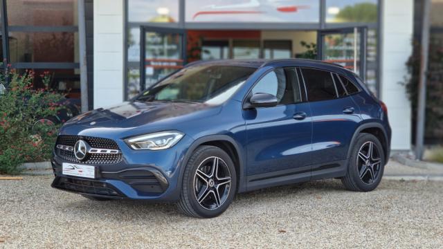 Mercedes Benz Gla image 1
