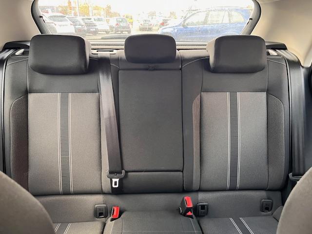 Volkswagen T-Roc image 3