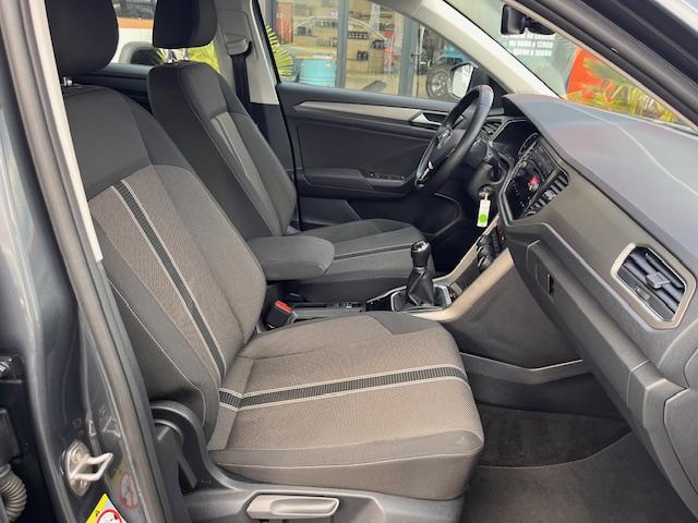 Volkswagen T-Roc image 8