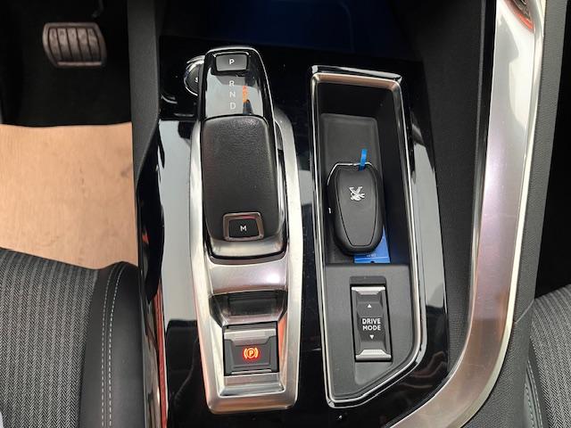 Peugeot 5008 image 6