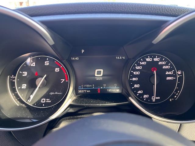 Alfa Romeo Giulia image 3