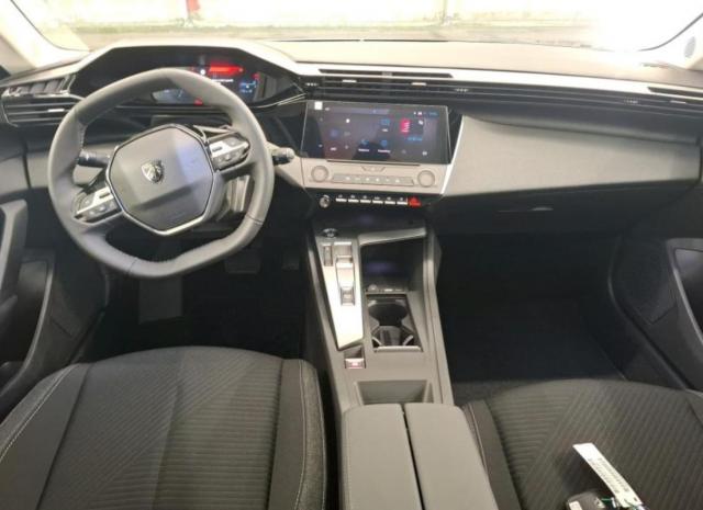 Peugeot 308 image 8