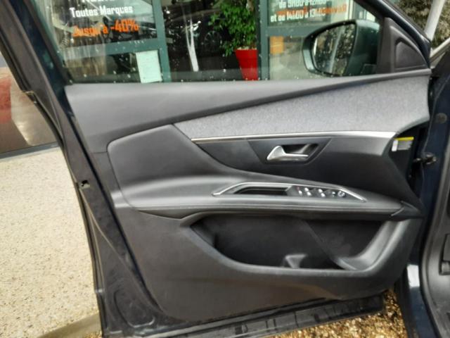 Peugeot 3008 image 3