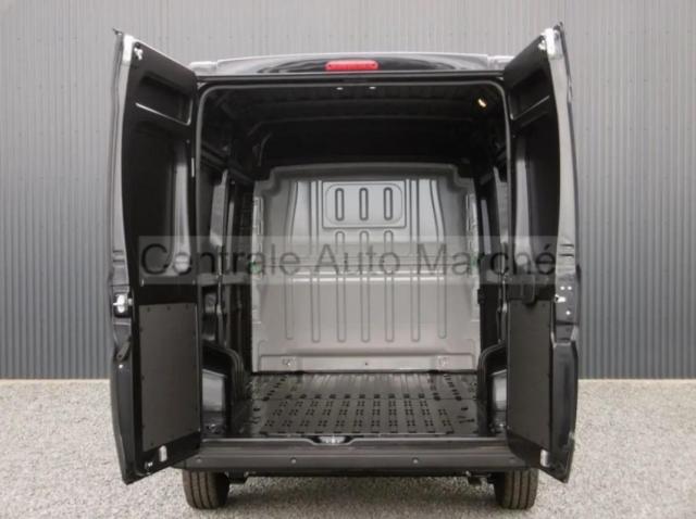 Peugeot Boxer image 2