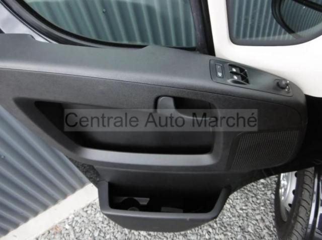 Peugeot Boxer image 3