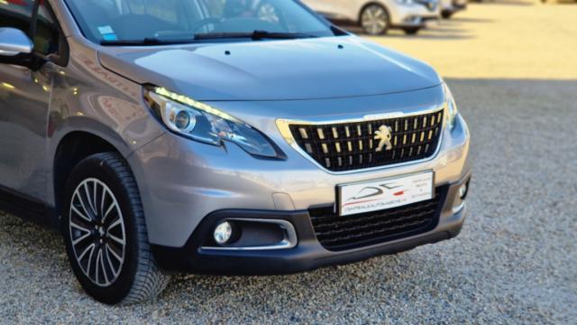 Peugeot 2008 image 1