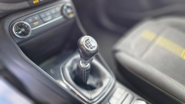 Ford Fiesta image 2