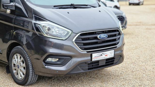 Ford Transit Custom image 8