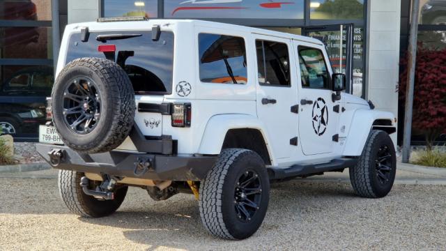 Jeep Wrangler Unlimited image 9