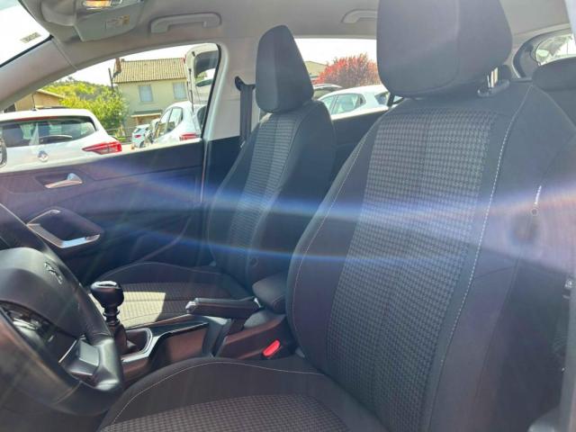 Peugeot 308 image 6