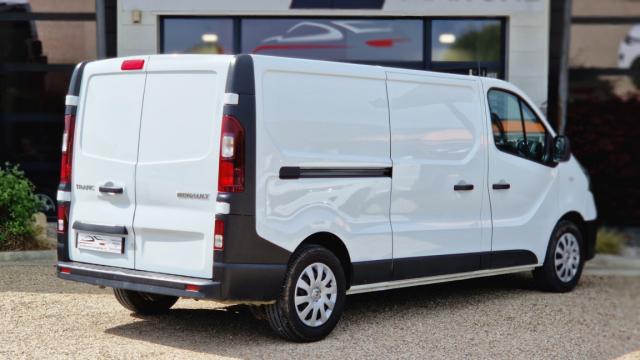 Renault Trafic image 3