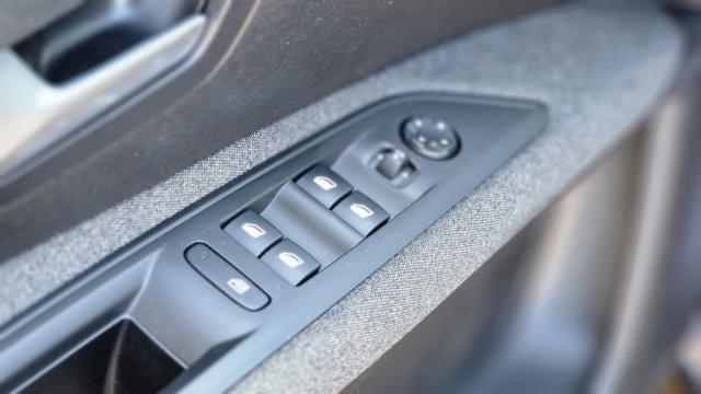 Peugeot 3008 image 8