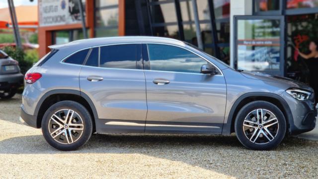 Mercedes Benz Gla image 9