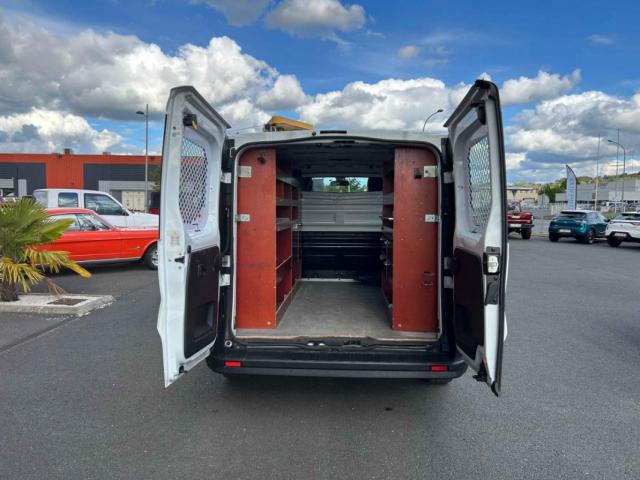 Renault Trafic image 1