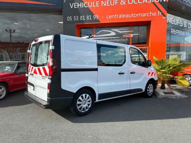 Renault Trafic image 8