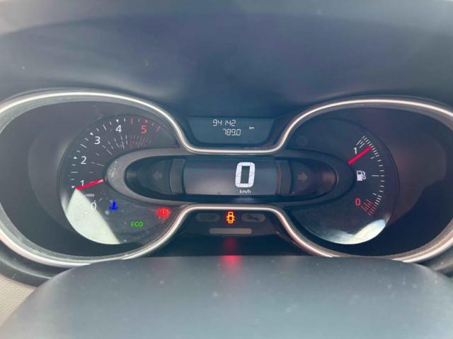 Renault Trafic image 9