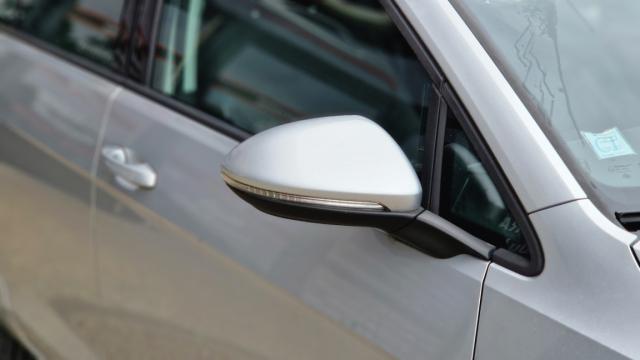 Volkswagen Golf image 9