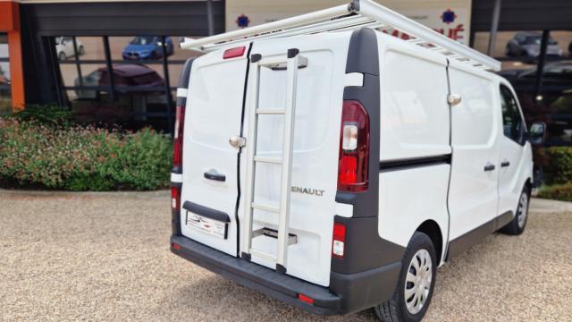 Renault Trafic image 4