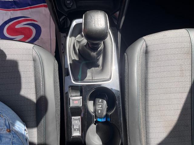 Peugeot 2008 image 2