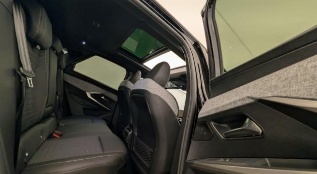 Peugeot 3008 image 8
