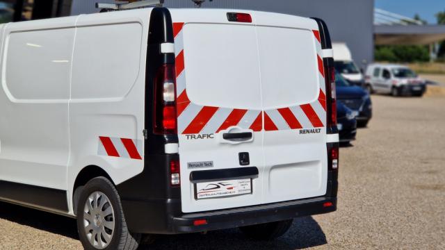 Renault Trafic image 2