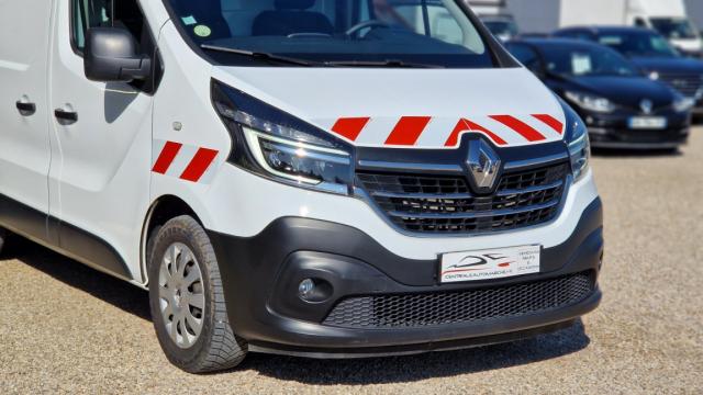 Renault Trafic image 8