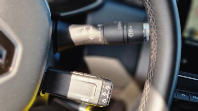 Renault Clio image 9