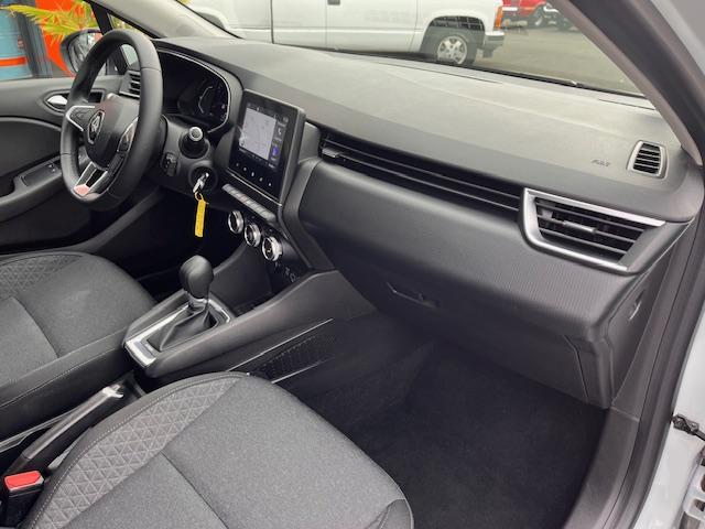 Renault Clio image 2
