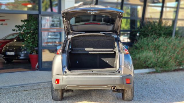 Peugeot 2008 image 9