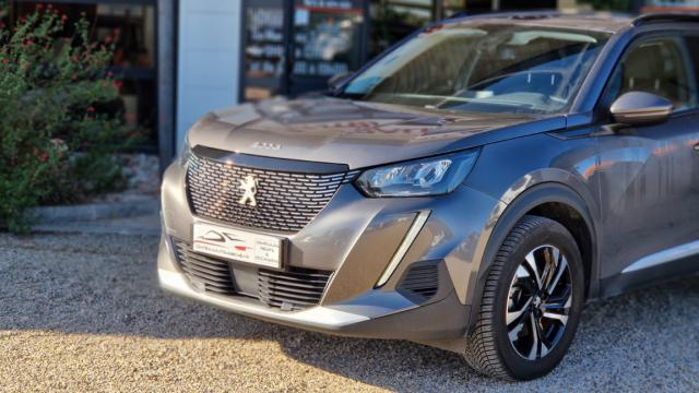 Peugeot 2008 image 2