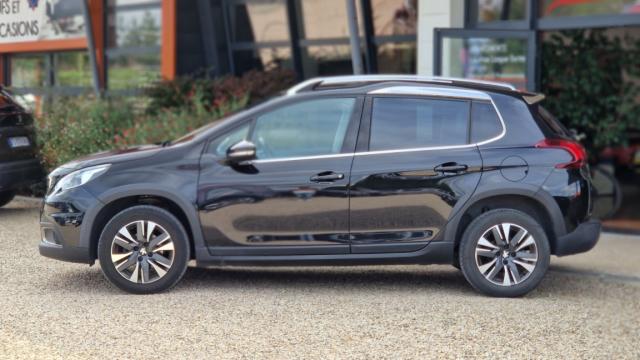 Peugeot 2008 image 8