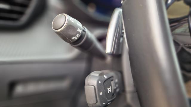 Peugeot 208 image 1