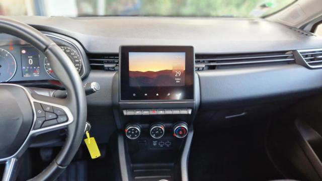 Renault Clio image 8