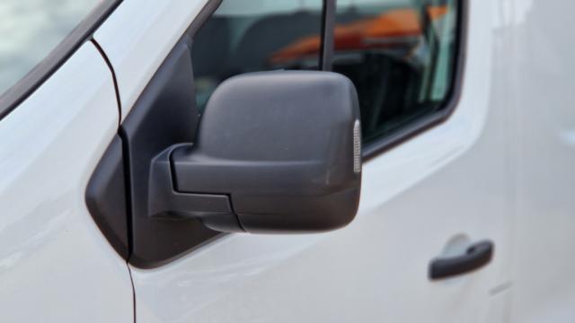 Renault Trafic image 4