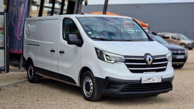 Renault Trafic image 8