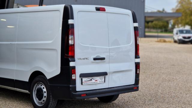 Renault Trafic image 1