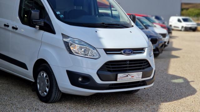 Ford Transit Custom image 3