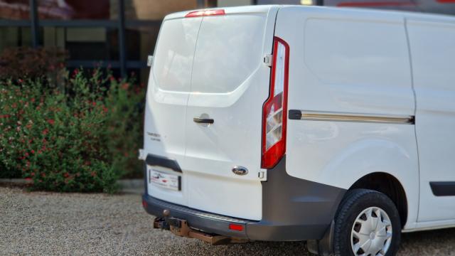 Ford Transit Custom image 2