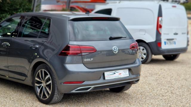 Volkswagen Golf image 9